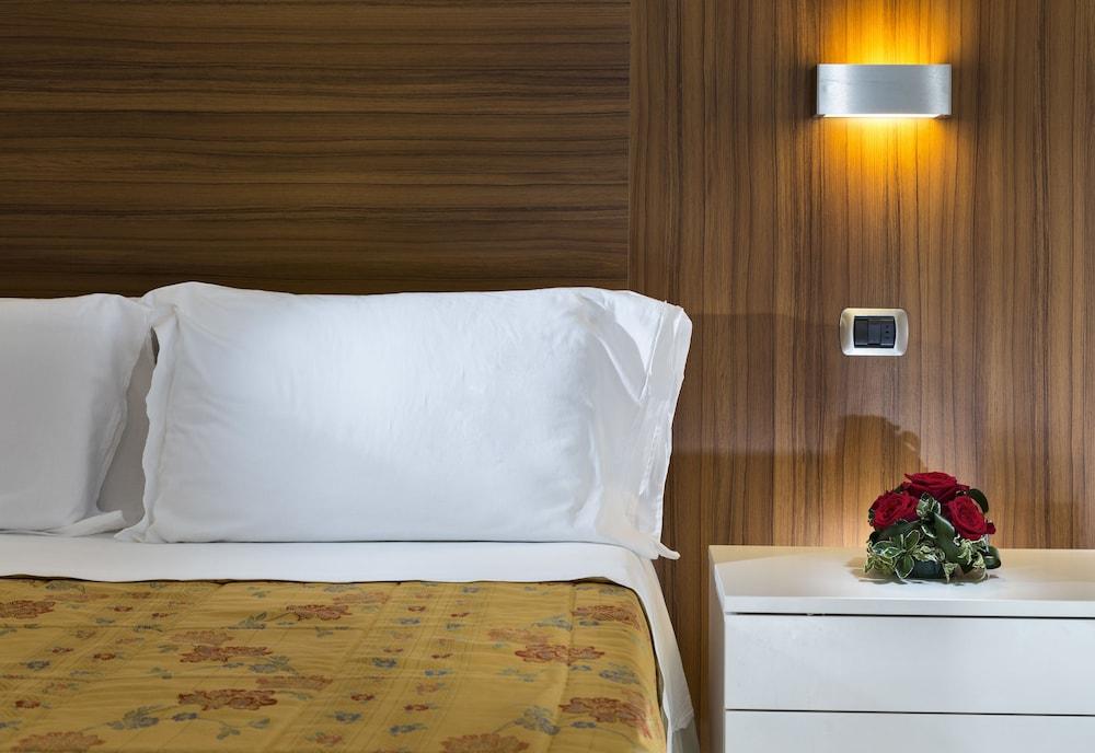 Hotel Parigi ビビオーネ エクステリア 写真